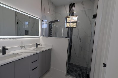 Casa en alquiler en Lehigh Acres, Florida, 4 dormitorios, 155.24 m2 № 1973202 - foto 21