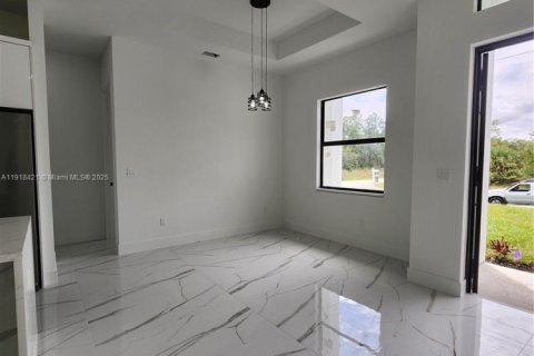 Casa en alquiler en Lehigh Acres, Florida, 4 dormitorios, 155.24 m2 № 1973202 - foto 13