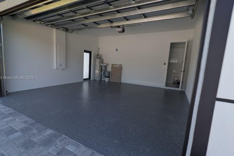 Casa en alquiler en Lehigh Acres, Florida, 4 dormitorios, 155.24 m2 № 1973202 - foto 5