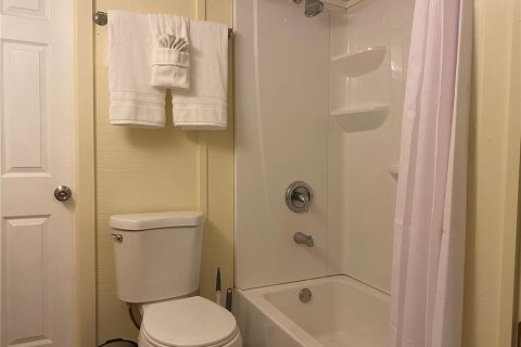 House in Punta Gorda, Florida 2 bedrooms, 77.48 sq.m. № 2213265 - photo 4