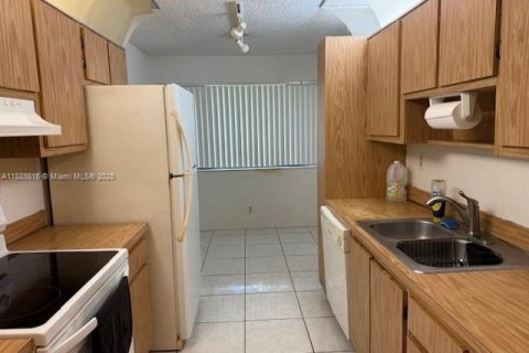 Condominio en venta en Coral Springs, Florida, 3 dormitorios, 106.84 m2 № 1944880 - foto 9