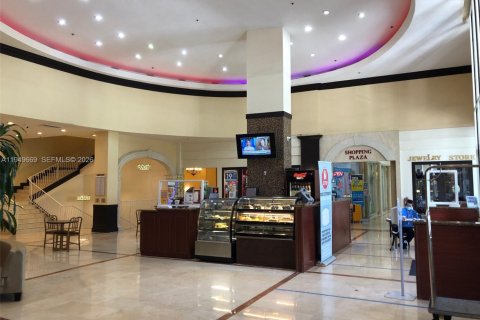 Condominio en alquiler en Sunny Isles Beach, Florida, 38.09 m2 № 2010352 - foto 22