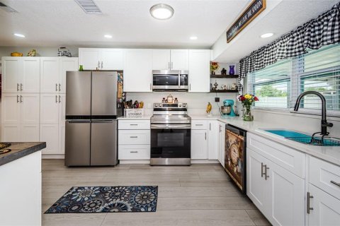 Купить виллу или дом в Спринг-Хилл, Флорида 7 комнат, 127.65м2, № 1786679 - фото 9