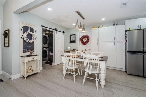 Купить виллу или дом в Спринг-Хилл, Флорида 7 комнат, 127.65м2, № 1786679 - фото 5