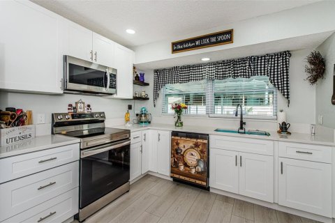 Купить виллу или дом в Спринг-Хилл, Флорида 7 комнат, 127.65м2, № 1786679 - фото 10