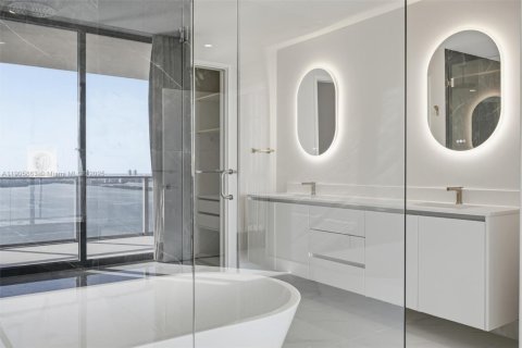 Condominio en alquiler en Miami, Florida, 1 dormitorio, 95.5 m2 № 1957127 - foto 15