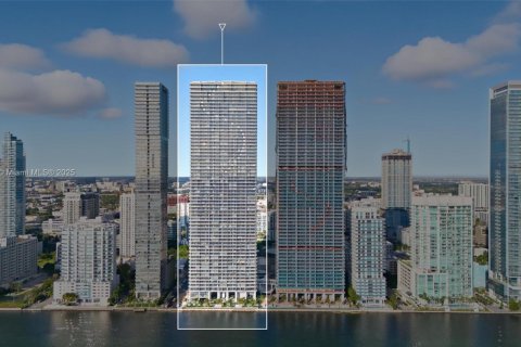 Condominio en alquiler en Miami, Florida, 1 dormitorio, 95.5 m2 № 1957127 - foto 27