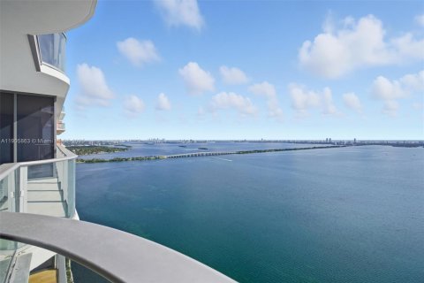 Condominio en alquiler en Miami, Florida, 1 dormitorio, 95.5 m2 № 1957127 - foto 4