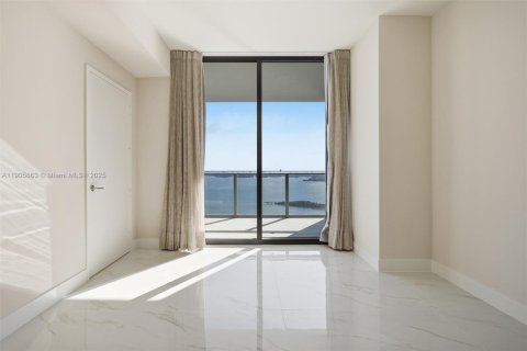 Condominio en alquiler en Miami, Florida, 1 dormitorio, 95.5 m2 № 1957127 - foto 12