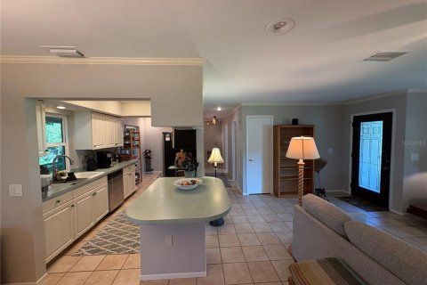 House in Sarasota, Florida 2 bedrooms, 116.13 sq.m. № 2421975 - photo 7