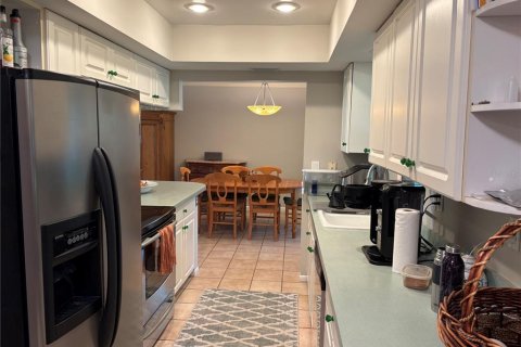 House in Sarasota, Florida 2 bedrooms, 116.13 sq.m. № 2421975 - photo 13
