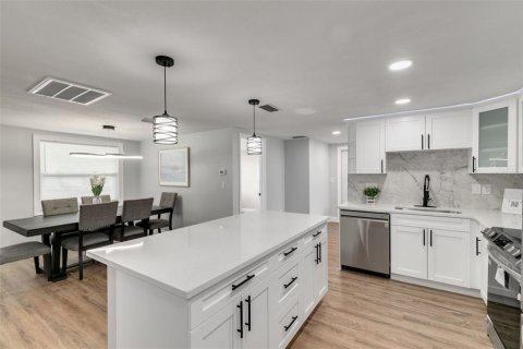 Casa en venta en Holiday, Florida, 3 dormitorios, 127.09 m2 № 1447194 - foto 6