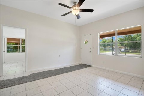 Villa ou maison à vendre à Sanford, Floride: 2 chambres, 77.11 m2 № 1806955 - photo 6