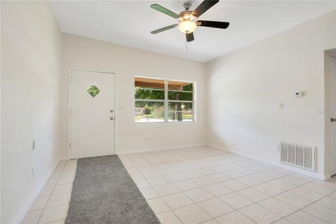 Villa ou maison à vendre à Sanford, Floride: 2 chambres, 77.11 m2 № 1806955 - photo 5