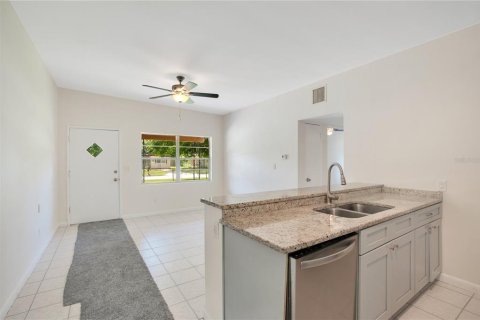 Villa ou maison à vendre à Sanford, Floride: 2 chambres, 77.11 m2 № 1806955 - photo 11