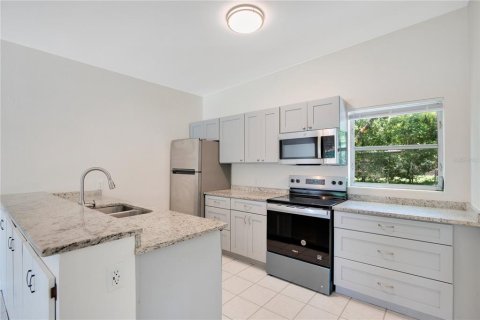 Villa ou maison à vendre à Sanford, Floride: 2 chambres, 77.11 m2 № 1806955 - photo 9