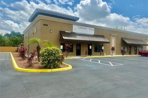 Propiedad comercial en venta en Orlando, Florida, 1872.91 m2 № 548586 - foto 6