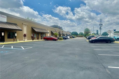 Propiedad comercial en venta en Orlando, Florida, 1872.91 m2 № 548586 - foto 4