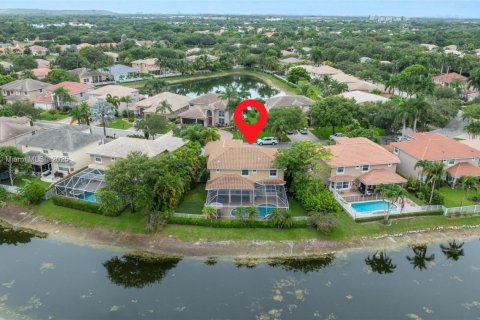 House in Coral Springs, Florida 4 bedrooms, 312.71 sq.m. № 1881598 - photo 1