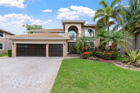 House in Coral Springs, Florida 4 bedrooms, 312.71 sq.m. № 1881598 - photo 3