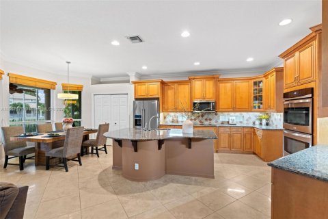 House in Coral Springs, Florida 4 bedrooms, 312.71 sq.m. № 1881598 - photo 20