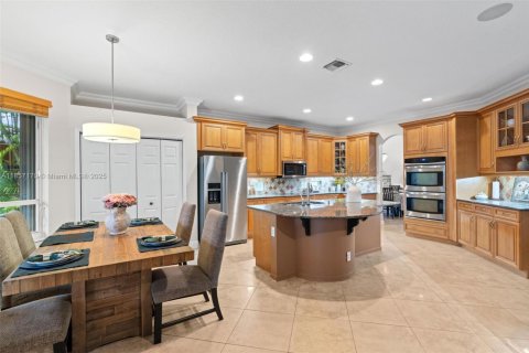 House in Coral Springs, Florida 4 bedrooms, 312.71 sq.m. № 1881598 - photo 21
