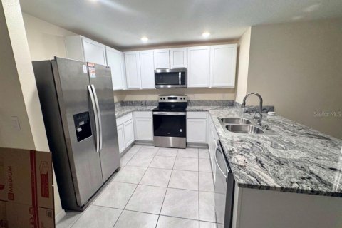 Villa ou maison à louer à Wimauma, Floride: 3 chambres, 140.84 m2 № 2416398 - photo 5
