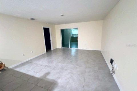 Villa ou maison à louer à Wimauma, Floride: 3 chambres, 140.84 m2 № 2416398 - photo 3