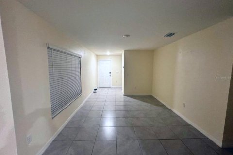 Villa ou maison à louer à Wimauma, Floride: 3 chambres, 140.84 m2 № 2416398 - photo 8