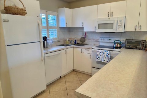 Copropriété à louer à Sarasota, Floride: 2 chambres, 99.22 m2 № 2214291 - photo 3