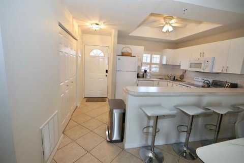 Copropriété à louer à Sarasota, Floride: 2 chambres, 99.22 m2 № 2214291 - photo 5