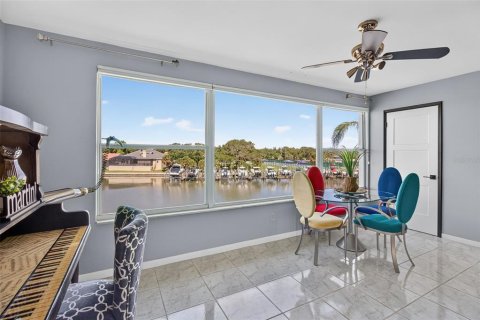 Copropriété à louer à Gulfport, Floride: 2 chambres, 116.13 m2 № 2416854 - photo 18