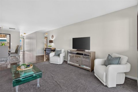 Copropriété à louer à Gulfport, Floride: 2 chambres, 116.13 m2 № 2416854 - photo 15