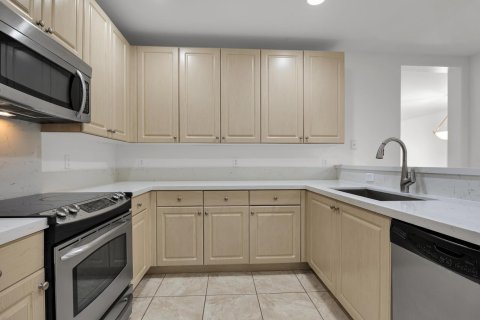 Copropriété à louer à Pembroke Pines, Floride: 3 chambres, 122.45 m2 № 2436100 - photo 15