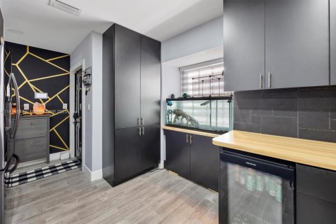 Villa ou maison à louer à Miami, Floride: 2 chambres, 68.56 m2 № 1966798 - photo 6