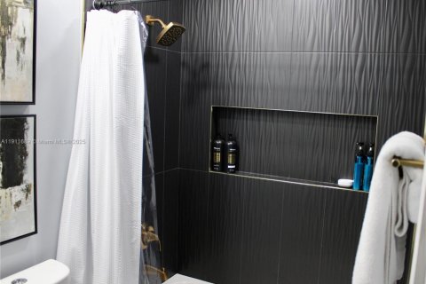 Villa ou maison à louer à Miami, Floride: 2 chambres, 68.56 m2 № 1966798 - photo 9