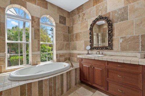 Villa ou maison à vendre à Sarasota, Floride: 5 chambres, 296.82 m2 № 2119765 - photo 30