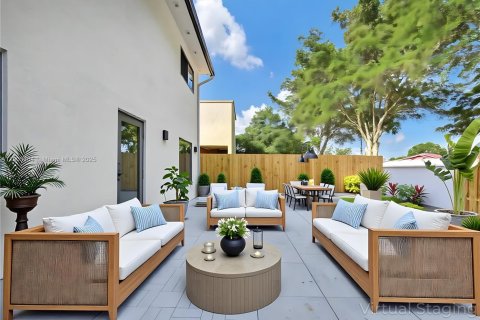 Villa ou maison à vendre à Miami, Floride: 5 chambres, 190.82 m2 № 1956953 - photo 12