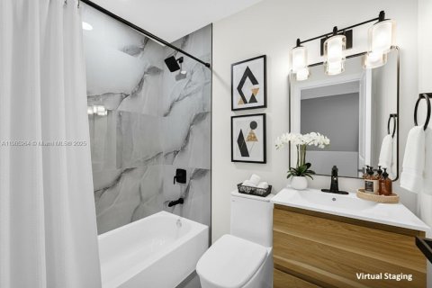 Villa ou maison à vendre à Miami, Floride: 5 chambres, 190.82 m2 № 1956953 - photo 11