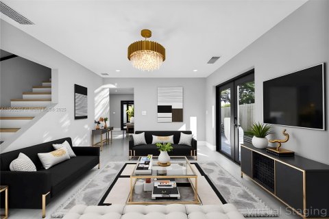 Villa ou maison à vendre à Miami, Floride: 5 chambres, 190.82 m2 № 1956953 - photo 3