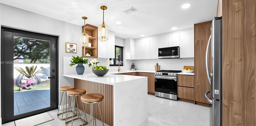 Villa ou maison à Miami, Floride 5 chambres, 190.82 m2 № 1956953