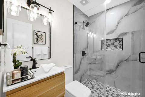 Villa ou maison à vendre à Miami, Floride: 5 chambres, 190.82 m2 № 1956953 - photo 7