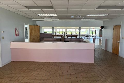 Immobilier commercial à vendre à Moore Haven, Floride: 1158.86 m2 № 2403228 - photo 8