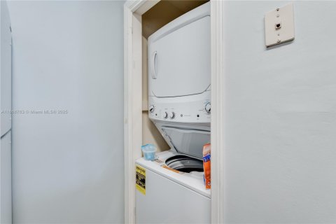 Condominio en venta en Panama City, Florida, 3 dormitorios, 122.82 m2 № 1979900 - foto 25