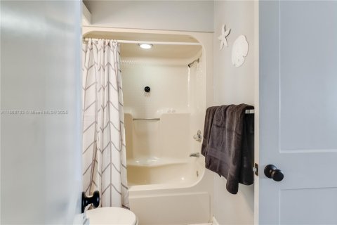 Condominio en venta en Panama City, Florida, 3 dormitorios, 122.82 m2 № 1979900 - foto 11