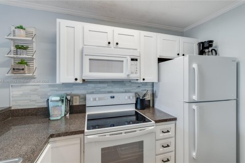 Condominio en venta en Panama City, Florida, 3 dormitorios, 122.82 m2 № 1979900 - foto 7