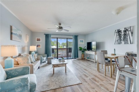 Condominio en venta en Panama City, Florida, 3 dormitorios, 122.82 m2 № 1979900 - foto 2