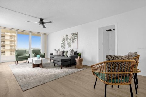 Condo in Daytona Beach Shores, Florida, 2 bedrooms  № 1634676 - photo 8