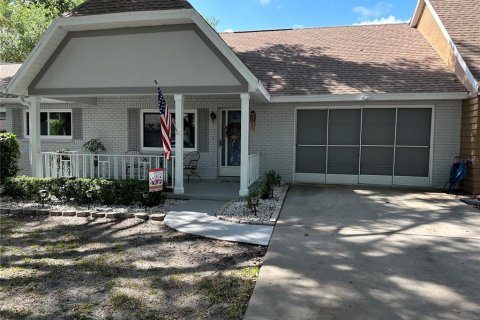 House in Ocala, Florida 2 bedrooms, 113.62 sq.m. № 2211256