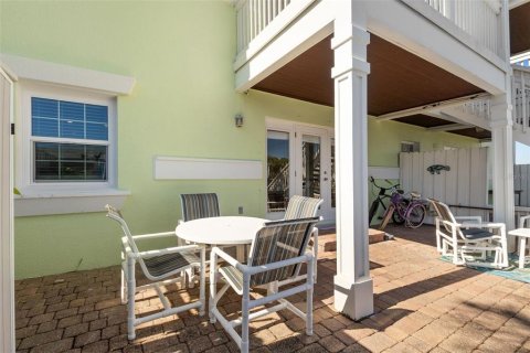 Condo in Saint Petersburg, Florida, 2 bedrooms  № 2213248 - photo 20